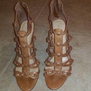 Ivanka Trump 4inch heels